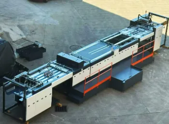 NEW STAR Melancarkan Mesin Pengekodan Inkjet Automatik DMG-Z1100 untuk Pencetakan Pembolehubah Pintar dan Pemeriksaan Kualiti